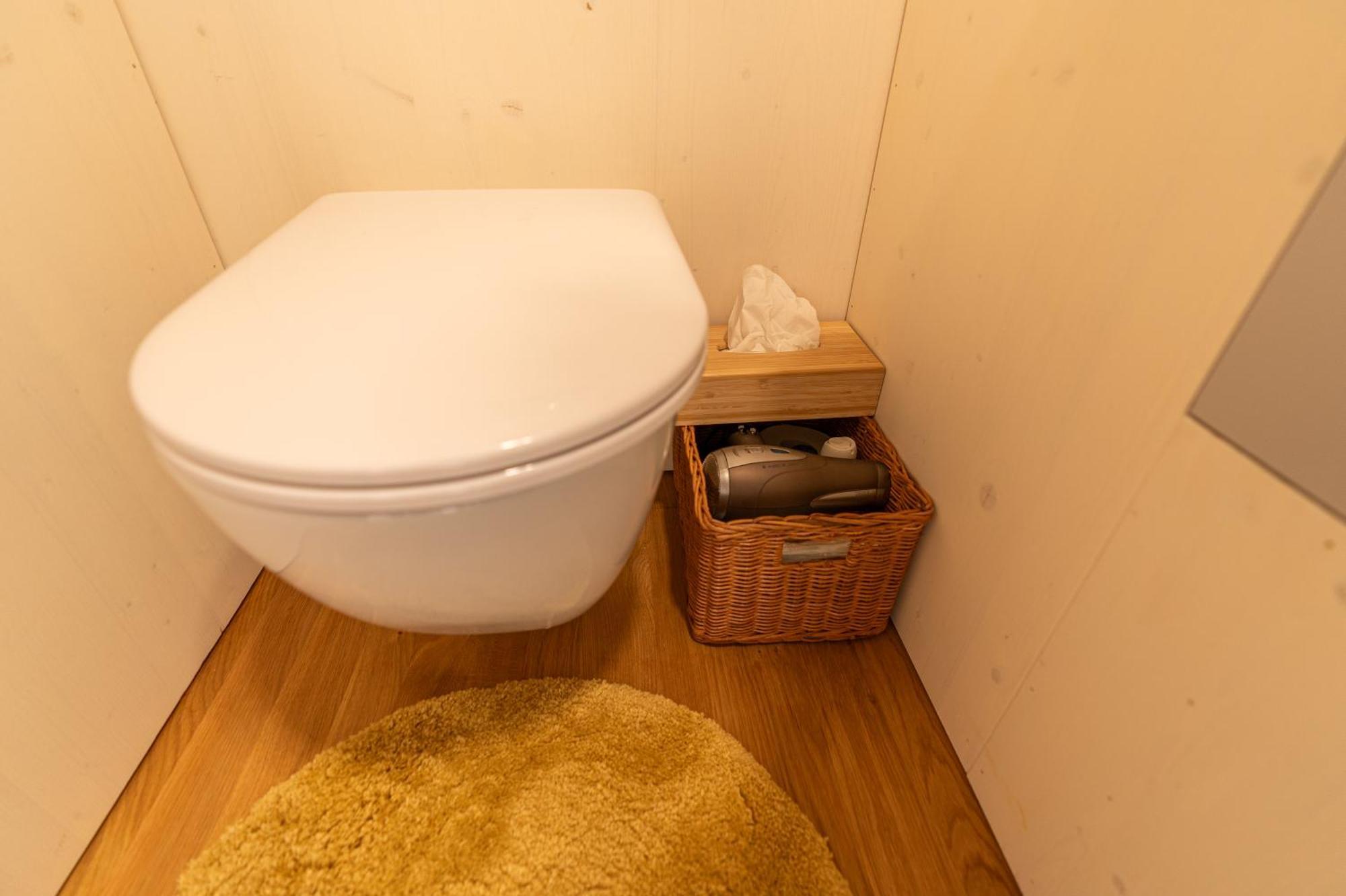 Tiny House Chez Claudine - Relaxen, Workspace, Naehe Thermen, Netflix, Free Parking & Wifi Бругг Экстерьер фото