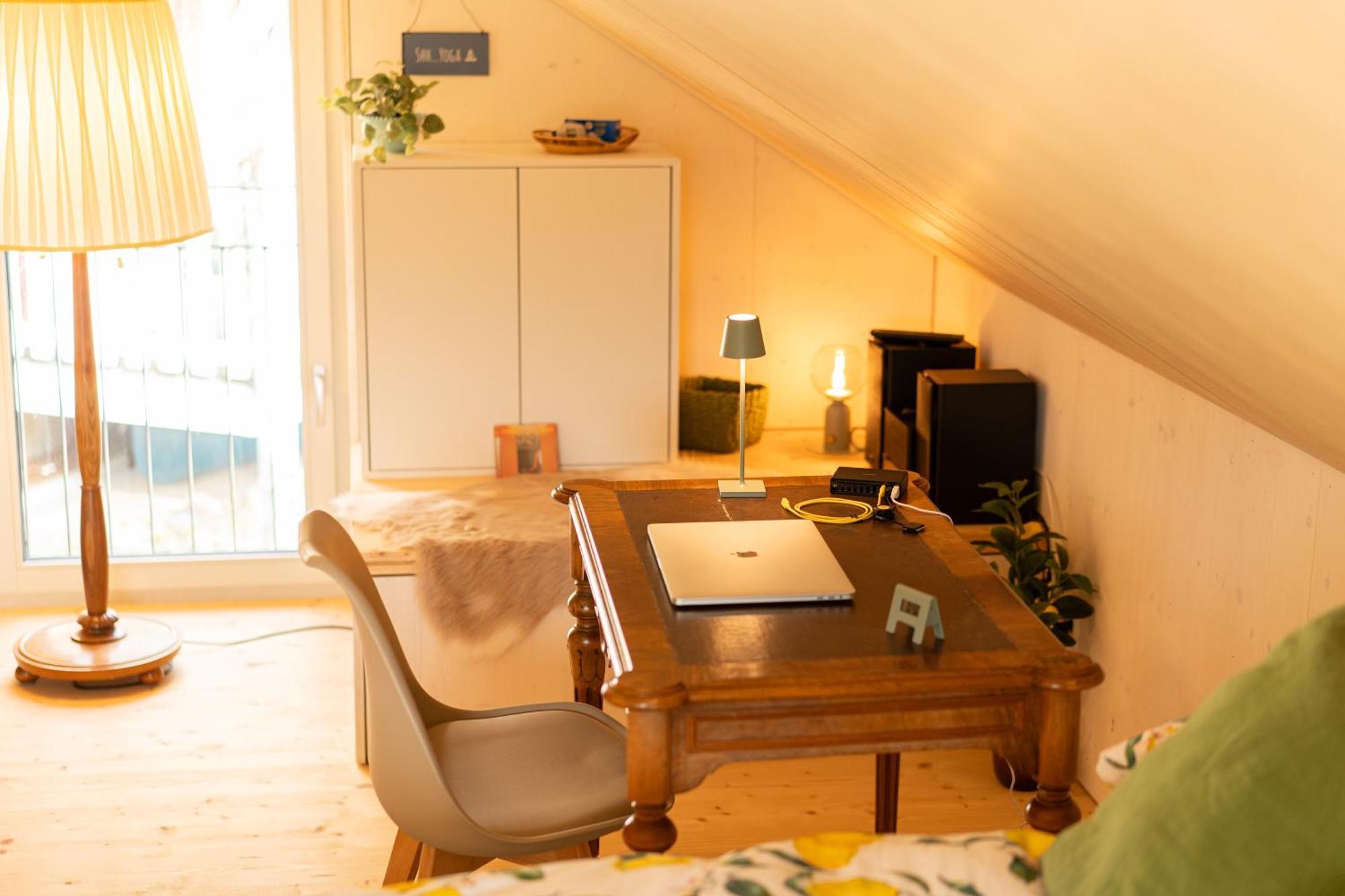 Tiny House Chez Claudine - Relaxen, Workspace, Naehe Thermen, Netflix, Free Parking & Wifi Бругг Экстерьер фото